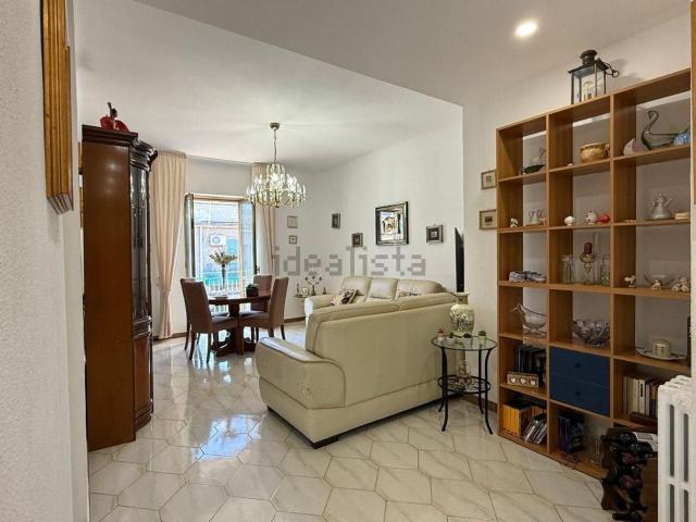 Appartamento in vendita di 107 m² in Via Emilia, 41