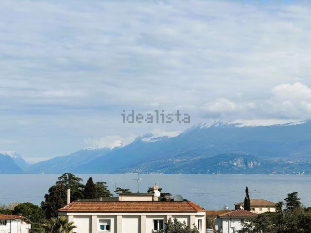 Appartamento in vendita di 107 m² in Via Ettore Andreis