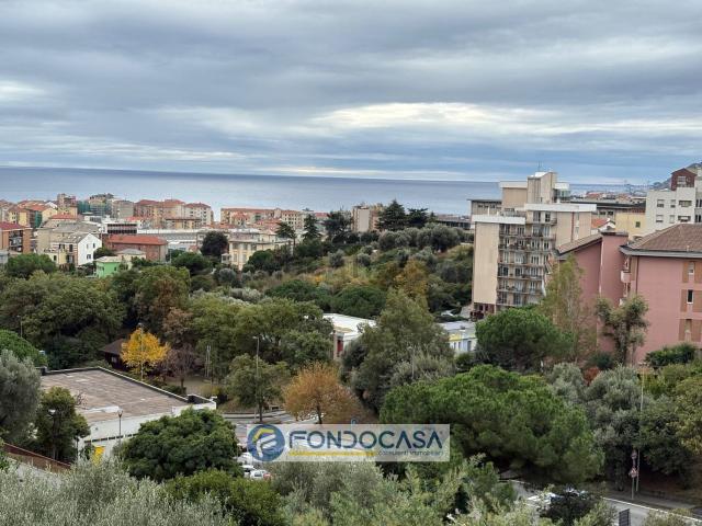 Appartamento in vendita di 107 m² in Via Fontanassa
