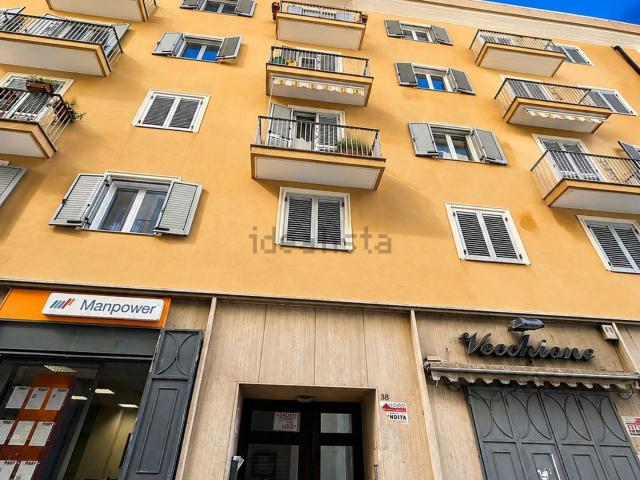 Appartamento in vendita di 107 m² in Via Ferriera, 39