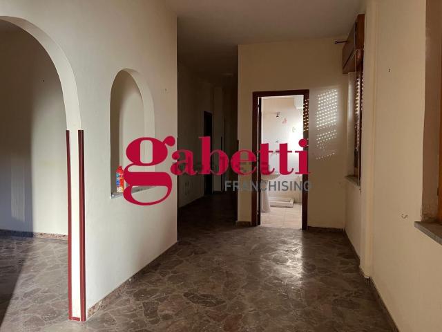 Appartamento in vendita di 107 m² in Via Fiume, 6