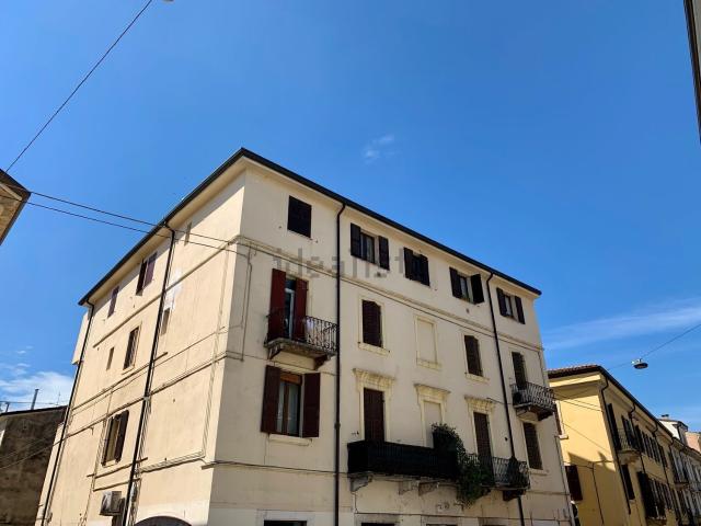 Appartamento in vendita di 107 m² in Via Filippo Rosa Morando, 32