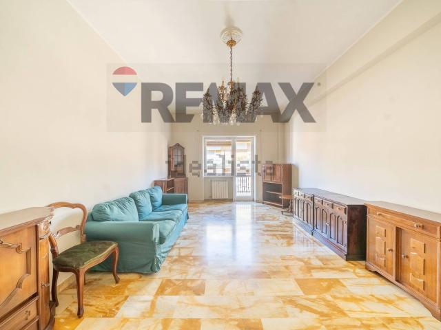 Appartamento in vendita di 107 m² in Via Franco Sacchetti, 13