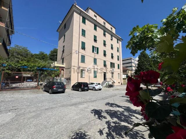 Appartamento in vendita di 107 m² in Via Inferiore Rocca dei Corvi, 2