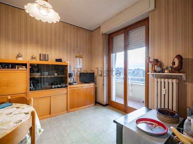 Appartamento in vendita di 107 m² in Via IV Novembre, 17