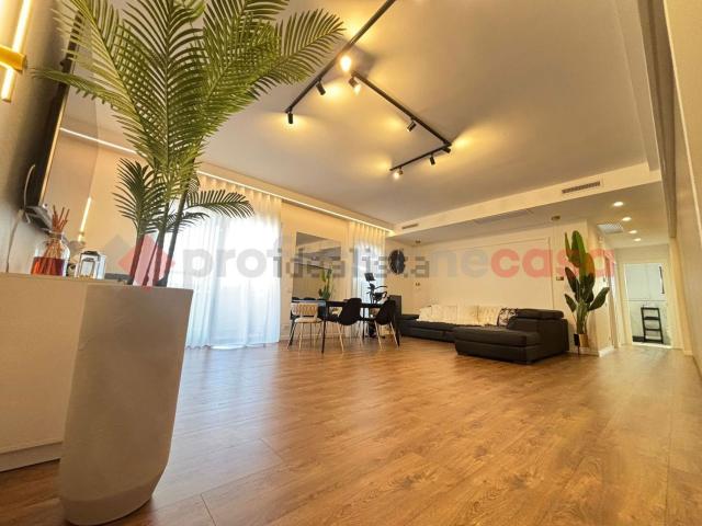 Appartamento in vendita di 107 m² in Via Lorenzo Perosi