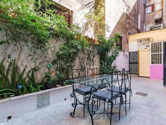 Appartamento in vendita di 107 m² in Via Laurina