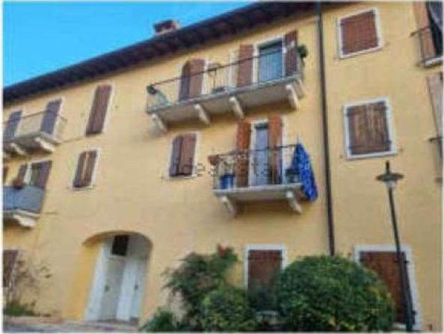 Appartamento in vendita di 107 m² in Via Monte Corno