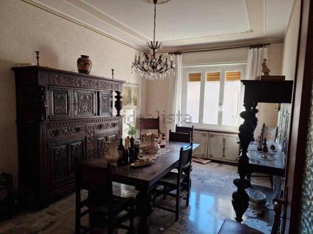 Appartamento in vendita di 107 m² in Via Montebello