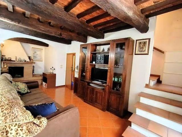 Appartamento in vendita di 107 m² in Via Solferino