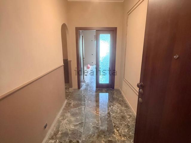 Appartamento in vendita di 107 m² in Via Sandro Sandri