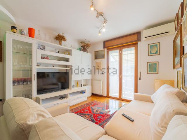 Appartamento in vendita di 107 m² in Via Sesia, 2