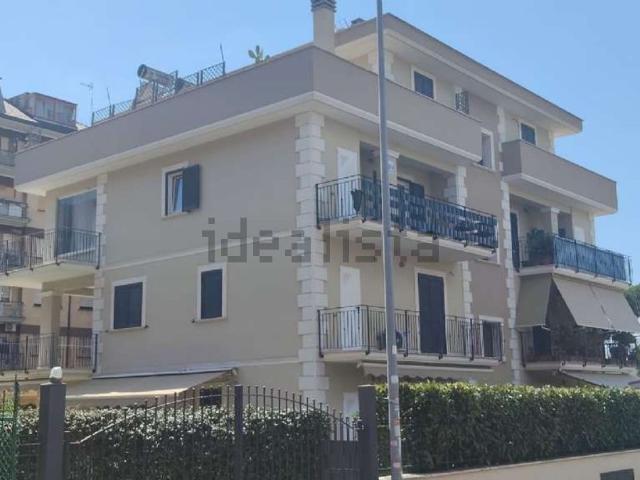 Appartamento in vendita di 107 m² in Via Poggio Bracciolini