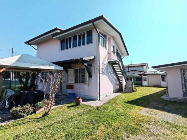 Appartamento in vendita di 107 m² in Via Padule, 125