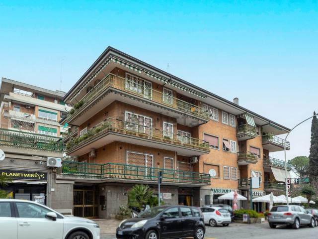 Appartamento in vendita di 107 m² in Via Pasquale Baffi