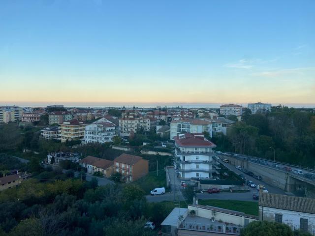 Appartamento in vendita di 107 m² in Via Piave, 79