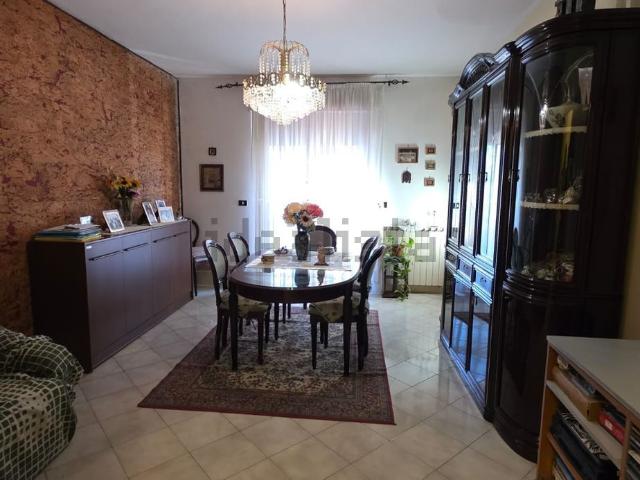Appartamento in vendita di 107 m² in Via Pietro Nenni, 238