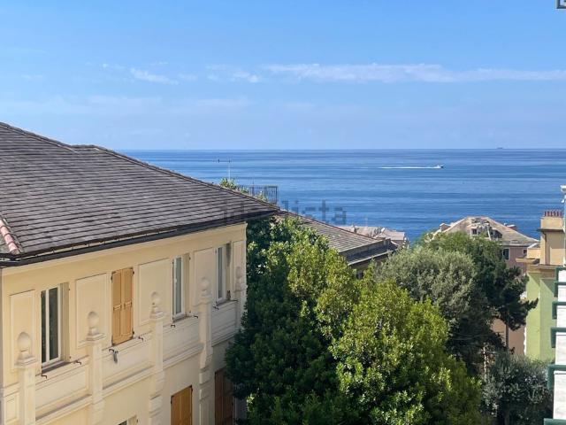 Appartamento in vendita di 107 m² in Via Priaruggia, 1