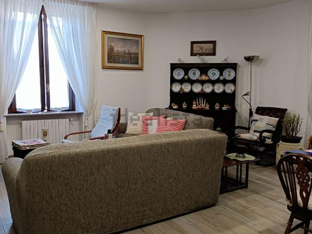 Appartamento in vendita di 107 m² in Via Roma