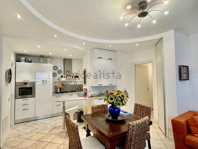 Appartamento in vendita di 107 m² in Via Ravenna
