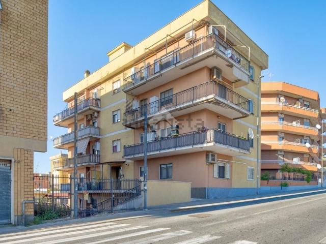 Appartamento in vendita di 107 m² in Via Terme di Traiano