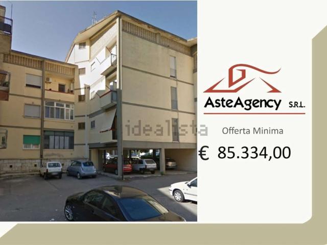 Appartamento in vendita di 107 m² in Via Trieste, 11