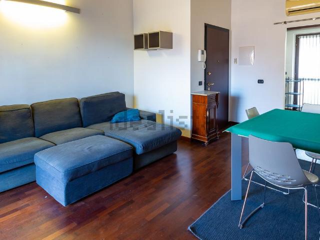 Appartamento in vendita di 107 m² in Via Umbria, 21