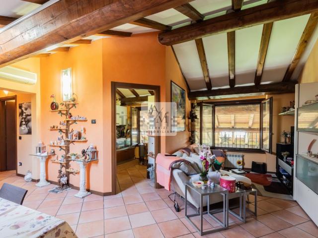 Appartamento in vendita di 107 m² in Via Vittorio Veneto, 52