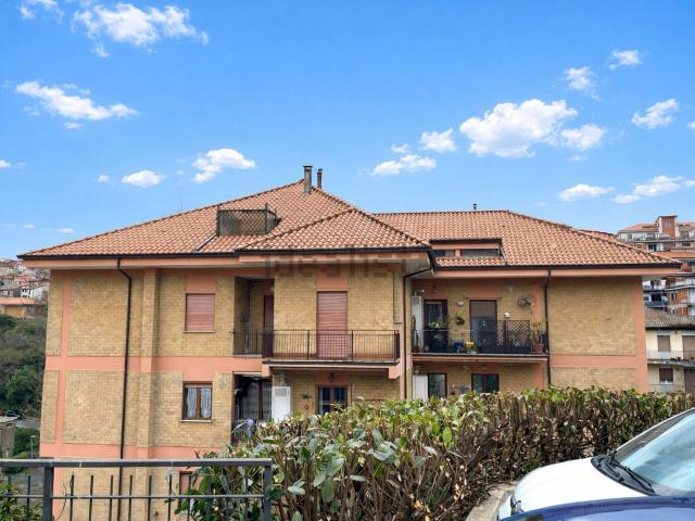 Appartamento in vendita di 107 m² in Viale A. Milani
