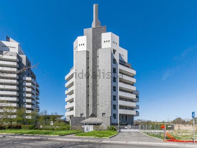 Appartamento in vendita di 107 m² in Viale Achille Papa, 24