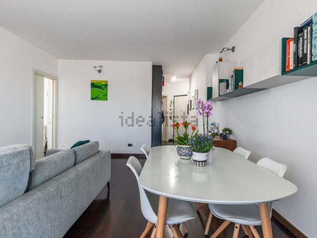 Appartamento in vendita di 107 m² in Viale Achille Papa, 24