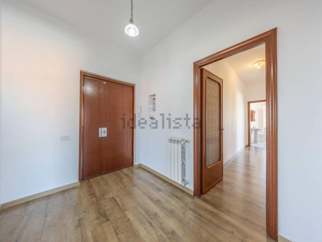 Appartamento in vendita di 107 m² in Viale Antonio Gandin, 50