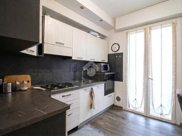 Appartamento in vendita di 107 m² in Viale G. Carducci, 65