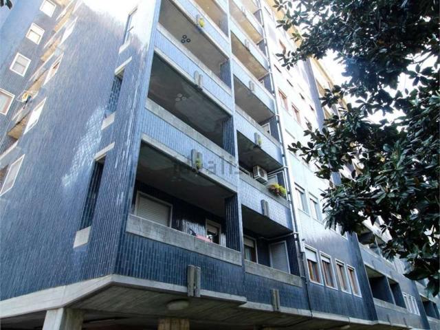 Appartamento in vendita di 107 m² in Viale Giulio Cesare, 147