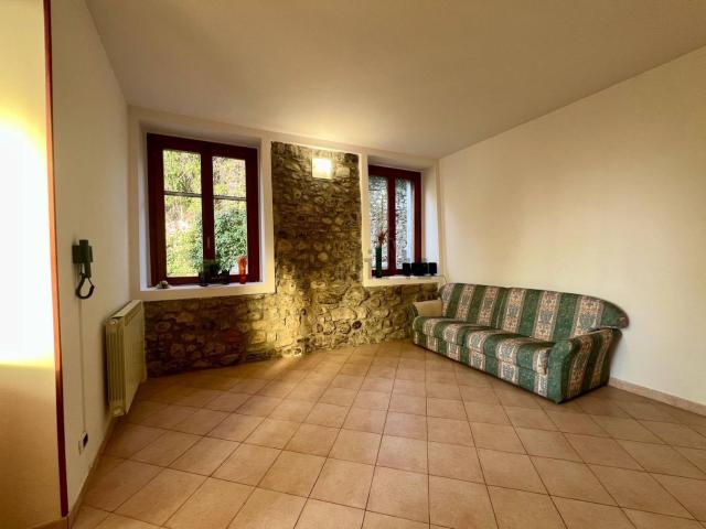 Appartamento in vendita di 107 m² in Contrada California, 17