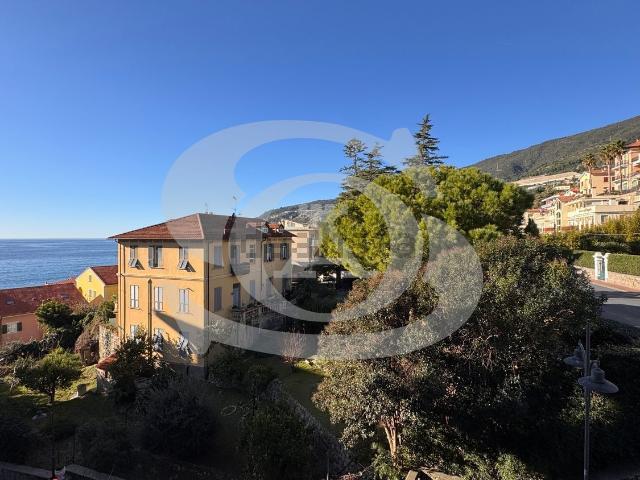 Appartamento in vendita di 107 m² in Corso Regina Margherita, 39