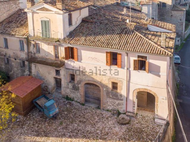 Appartamento in vendita di 107 m² in Piazza Grande
