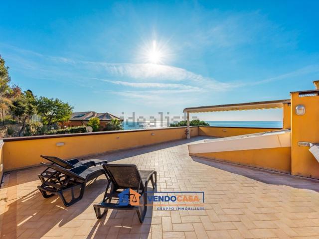 Appartamento in vendita di 107 m² in Strada Romana, 1