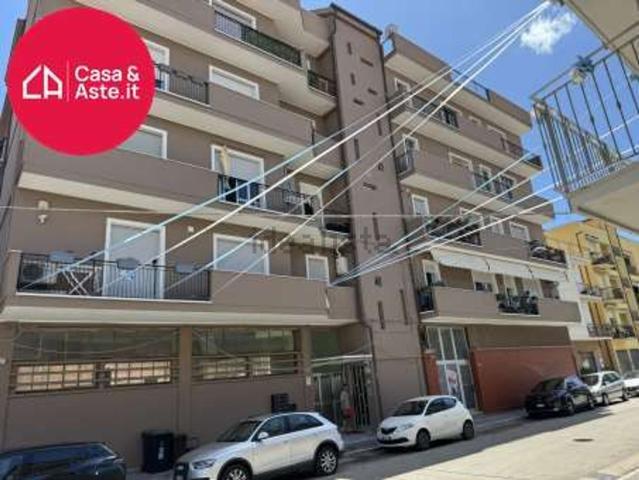 Appartamento in vendita di 108 m² in Via C. Colombo, 176