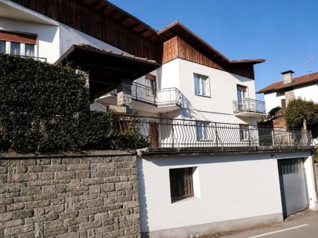 Appartamento in vendita di 108 m² in Via Colli Fioriti, 2