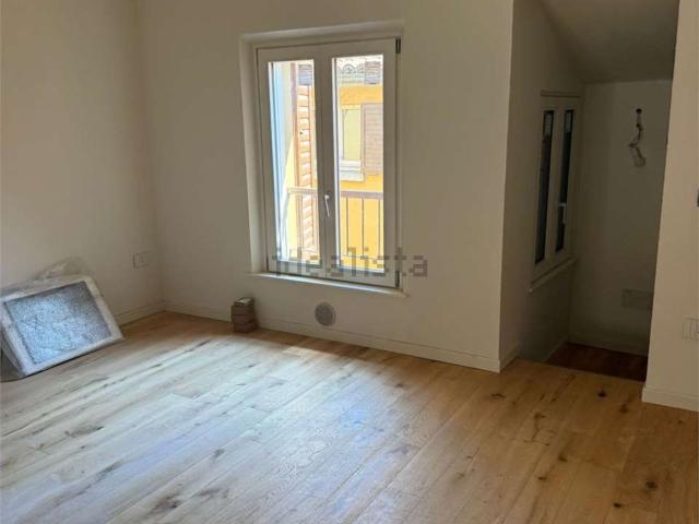 Appartamento in vendita di 108 m² in Via Coltellini