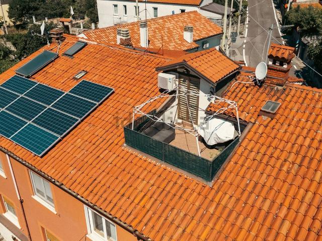 Appartamento in vendita di 108 m² in Via Costalunga, 189