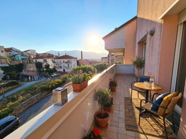 Appartamento in vendita di 108 m² in Via Cavalier Francesco Perseghini