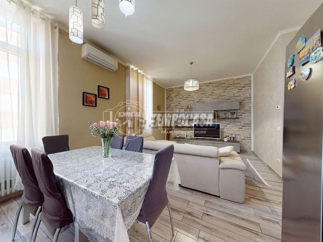 Appartamento in vendita di 108 m² in Via Cairoli, 1