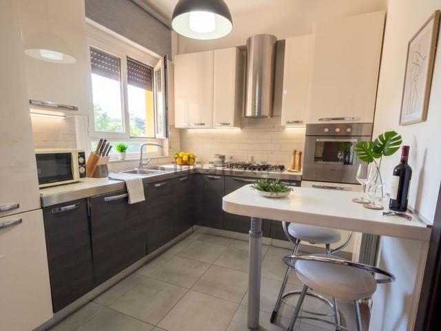 Appartamento in vendita di 108 m² in Via Campo di Marte