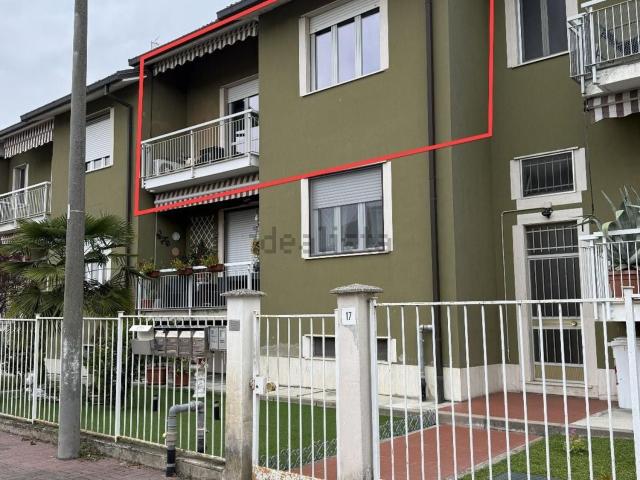Appartamento in vendita di 108 m² in Via Carrozzino, 17