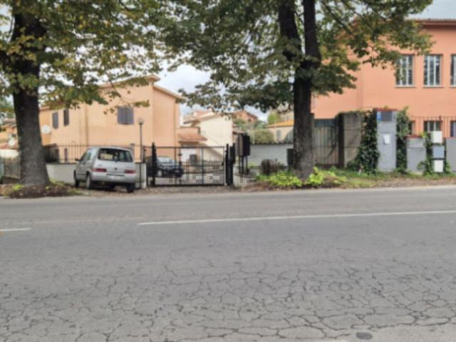 Appartamento in vendita di 108 m² in Via Cassia Botte