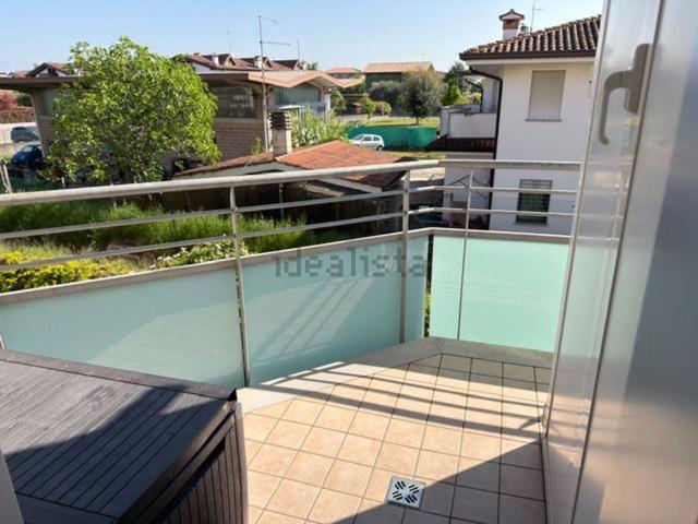 Appartamento in vendita di 108 m² in Via Castions di Strada, 109