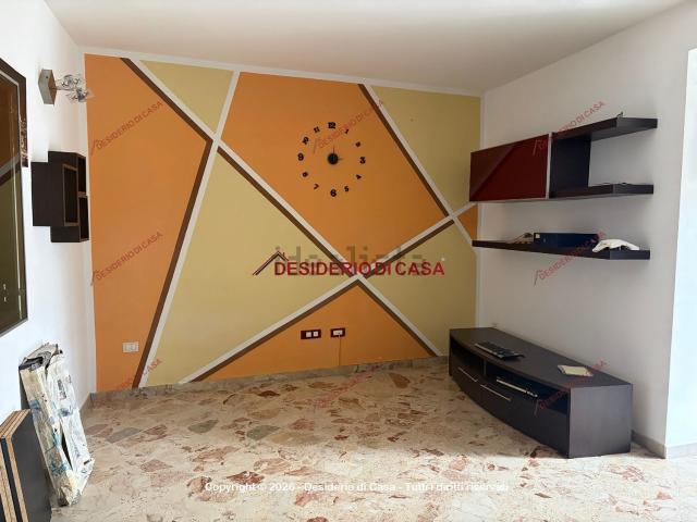 Appartamento in vendita di 108 m² in Via Cesare Civello, 84