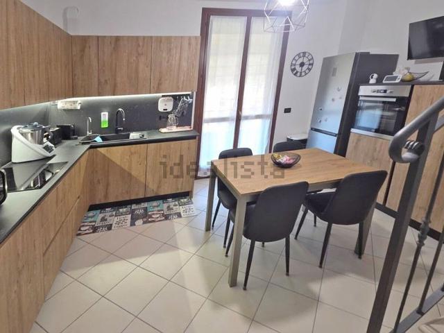 Appartamento in vendita di 108 m² in Via Claudia, 140